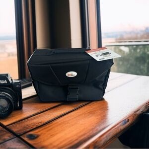 ZITZTECH Large Black Camera Gadget Bag DSLR Lens Equipment Holder NWT